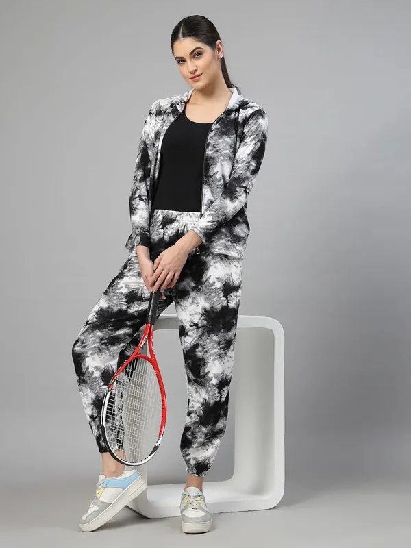 Black_&_White_Printed_Hooded_Zipper_Full_Sleeves_Track_Suit_Co-Ord_Set_For_Women_&_Girls