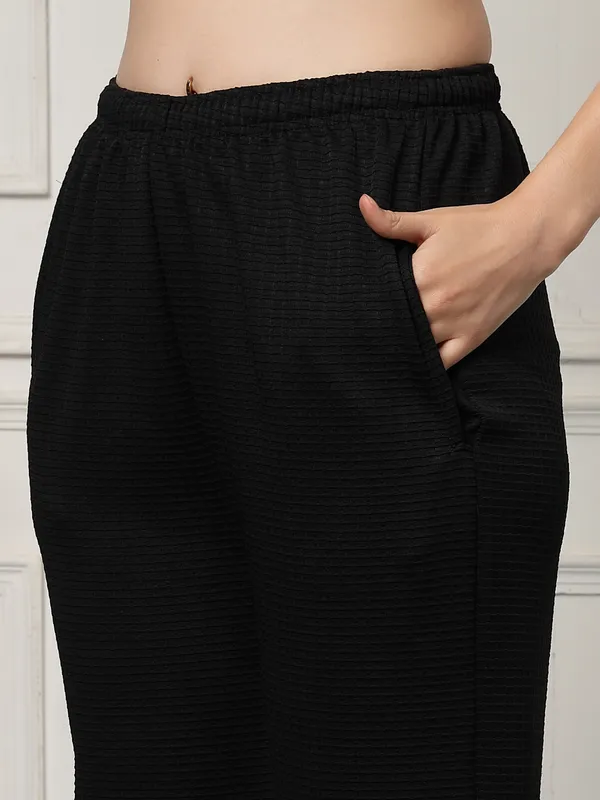 UZARUS_Women's_Loose_Fit_Baggy_Jogger_Pants_with_2_Side_Pockets_&_Hem_Grip__Ideal_for_Morning_Walk,_Yoga,_Travel_&_Casual_Wear