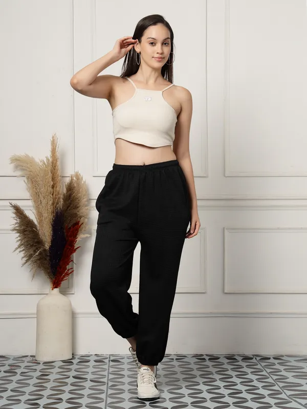 UZARUS_Women's_Loose_Fit_Baggy_Jogger_Pants_with_2_Side_Pockets_&_Hem_Grip__Ideal_for_Morning_Walk,_Yoga,_Travel_&_Casual_Wear