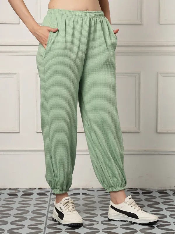 UZARUS_Women's_Loose_Fit_Baggy_Jogger_Pants_with_2_Side_Pockets_&_Hem_Grip__Ideal_for_Morning_Walk,_Yoga,_Travel_&_Casual_Wear