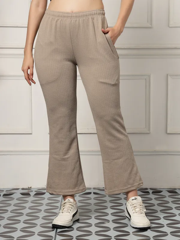 Uzarus_Women's_Premium_Bell_Bottom_Bootcut_Flared_Bottom_Track_Pants_with_2_Side_Pockets_Stylish_&_Comfortable_Activewear_Ideal_for_Gym,_Yoga,_Workout,_Office,_Travel,_and_Daily_Casual_Wear.