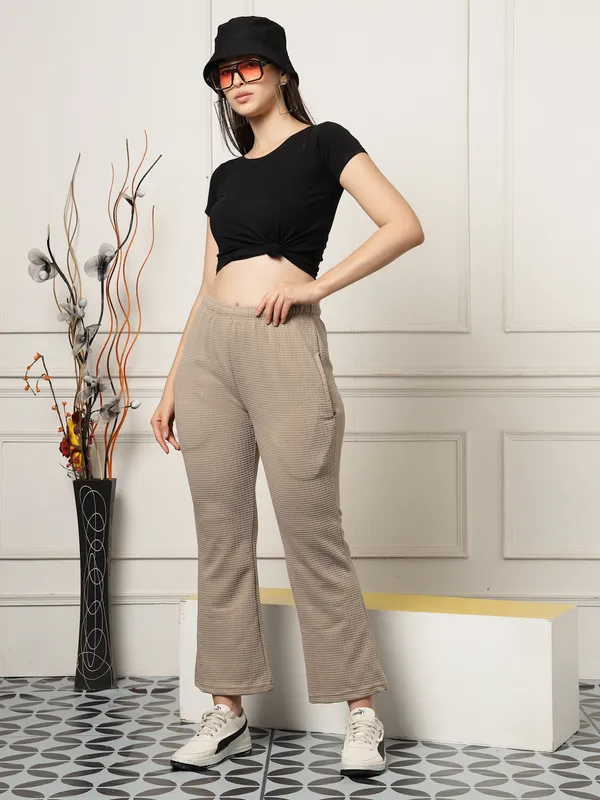 Uzarus_Women's_Premium_Bell_Bottom_Bootcut_Flared_Bottom_Track_Pants_with_2_Side_Pockets_Stylish_&_Comfortable_Activewear_Ideal_for_Gym,_Yoga,_Workout,_Office,_Travel,_and_Daily_Casual_Wear.