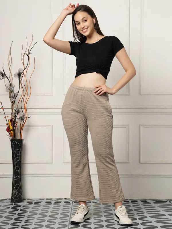 Uzarus_Women's_Premium_Bell_Bottom_Bootcut_Flared_Bottom_Track_Pants_with_2_Side_Pockets_Stylish_&_Comfortable_Activewear_Ideal_for_Gym,_Yoga,_Workout,_Office,_Travel,_and_Daily_Casual_Wear.