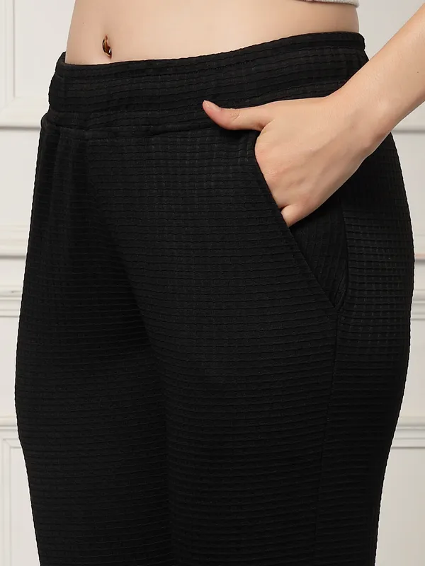 Uzarus_Women's__Jogger_with__Elasticated_Drawstring_Waist_&_2_side_pocket_|_relaxed_fit_regular_jogger_for_women_|_sports_gym_workout_running_jogger_for_women.
