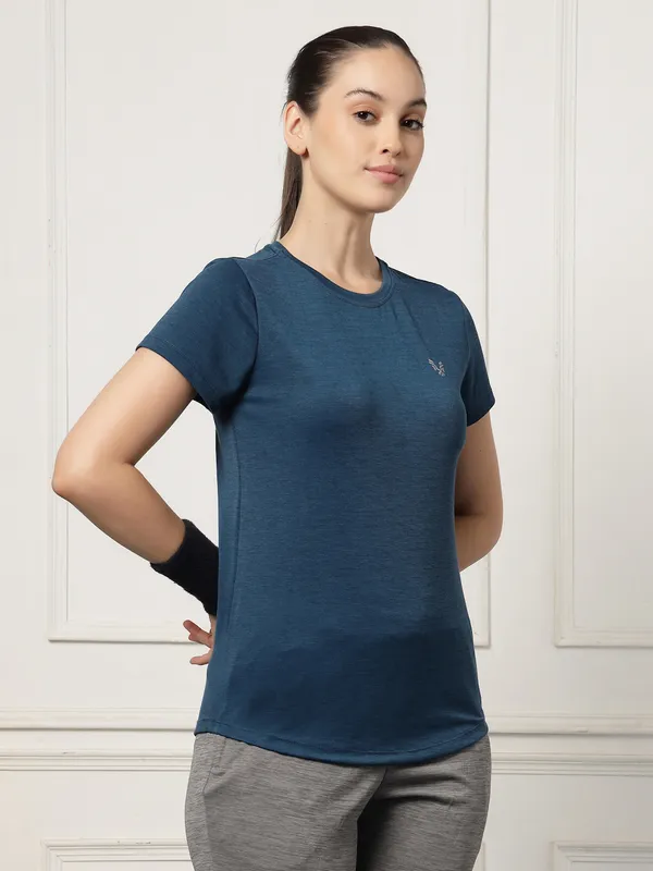 UZARUS_Women's_Regular_Fit_Gym_T-Shirt__Soft,_Breathable_&_Quick-Dry_Activewear__Ideal_for_Workout_,_Yoga,_Running,_Exercise,_Casual_Outings_&_Everyday_Comfort__Lightweight_&_Stretchable_Sportswear_Top_for_women