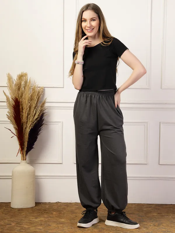Stone_Loose_Baggy_Fit_Joggers_With_Side_Pockets_&_Gripped_Hem_For_Women_&_Girls