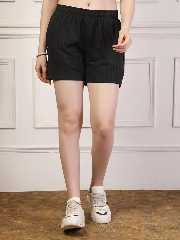 Mint_Green_&__Black_Elastic_Waist_Linen_Relaxed_Fit_Shorts_With_Side_Pockets_For_Women_&_Girls_(Pack_Of_2)