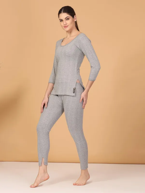 Grey_Snug_Fit_Thermal_Top_And_Lower_Set_For_Women