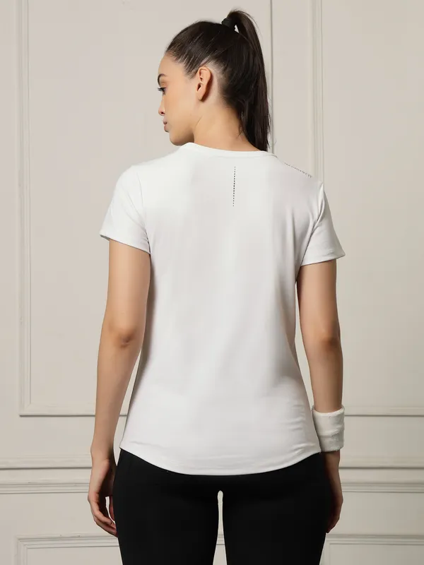 UZARUS_Women's_Regular_Fit_Gym_T-Shirt__Soft,_Breathable_&_Quick-Dry_Activewear__Ideal_for_Workout_,_Yoga,_Running,_Exercise,_Casual_Outings_&_Everyday_Comfort__Lightweight_&_Stretchable_Sportswear_Top_for_women