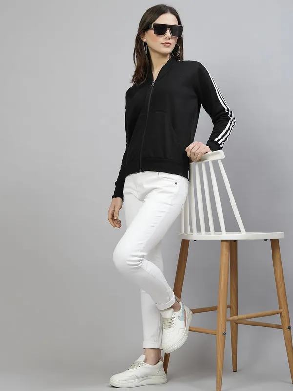 Black_Cotton_Full_Zipper_Fleece_Winter_Jacket_For_Women