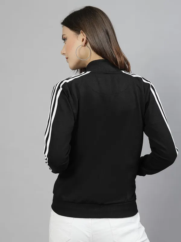 Black_Cotton_Full_Zipper_Fleece_Winter_Jacket_For_Women