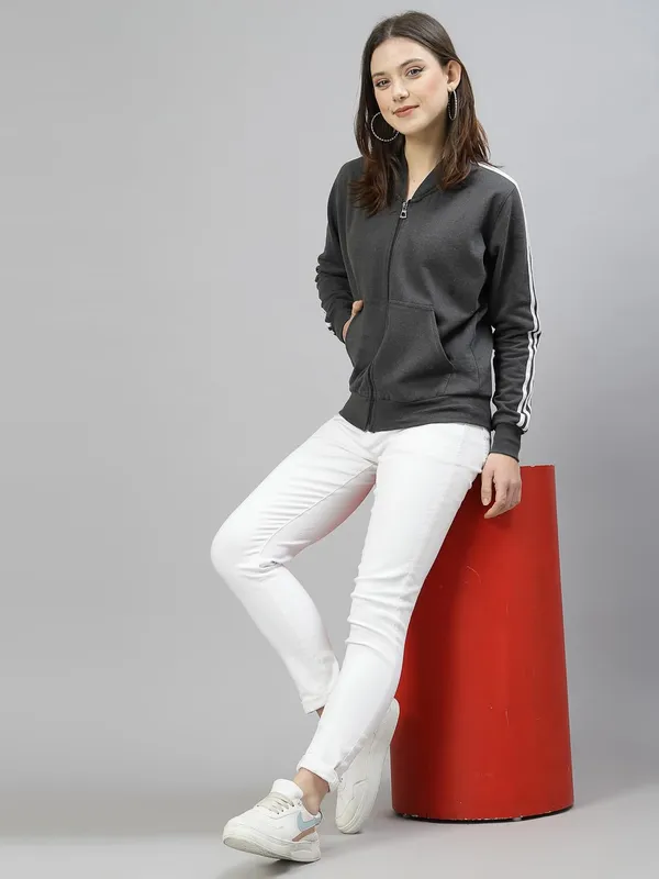 Grey_Cotton_Full_Zipper_Fleece_Winter_Jacket_For_Women