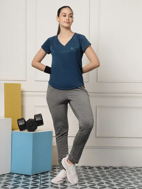 Royal_Blue_V-Neck_Polyester_T-Shirt_For_Women