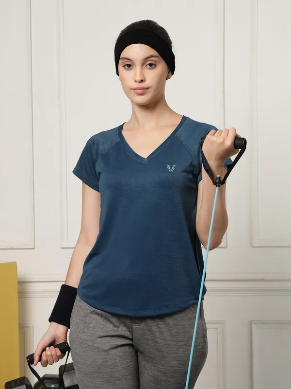 Royal_Blue_V-Neck_Polyester_T-Shirt_For_Women
