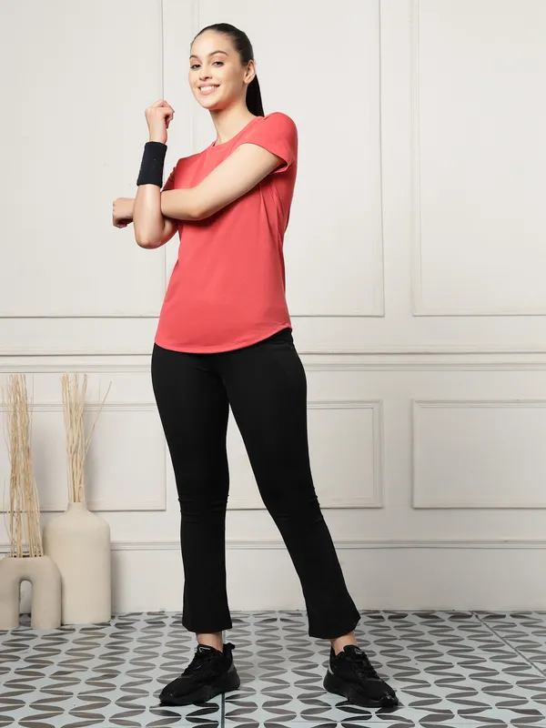 UZARUS_Women's_Regular_Fit_Gym_T-Shirt__Soft,_Breathable_&_Quick-Dry_Activewear__Ideal_for_Workout_,_Yoga,_Running,_Exercise,_Casual_Outings_&_Everyday_Comfort__Lightweight_&_Stretchable_Sportswear_Top_for_women