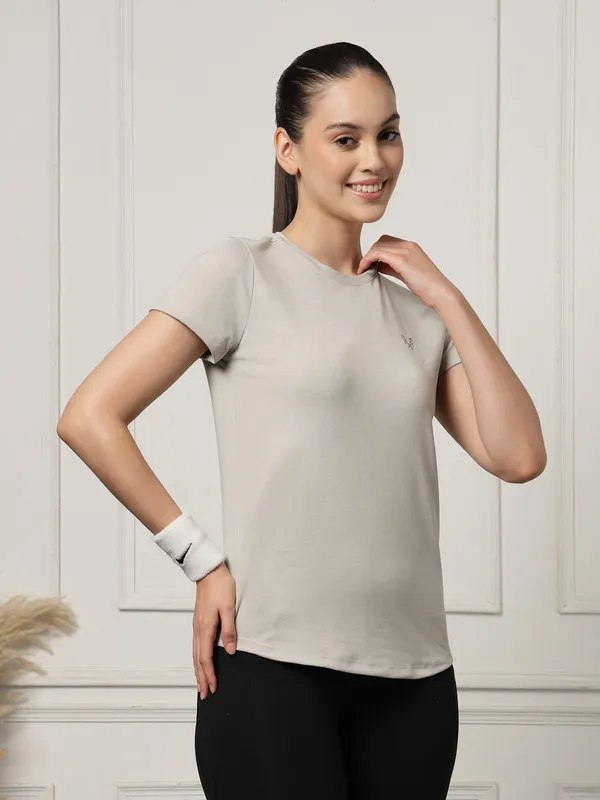 UZARUS_Women's_Regular_Fit_Gym_T-Shirt__Soft,_Breathable_&_Quick-Dry_Activewear__Ideal_for_Workout_,_Yoga,_Running,_Exercise,_Casual_Outings_&_Everyday_Comfort__Lightweight_&_Stretchable_Sportswear_Top_for_women