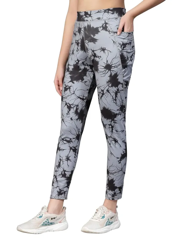 Black_Uzarus_Gym_Wear_Premium_Printed_Active_Wear_4_Way_Leggings_With_Side_Pockets_For_Women_&_Girls
