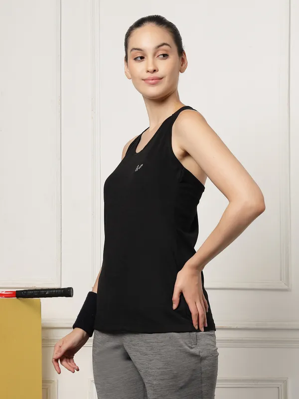 UZARUS_Women's_Regular_Fit_Gym_Vest_|_Soft_&_Breathable_Quick-Dry_Fabric_|_Ideal_for_Workout,_Yoga,_Running,_Exercise,_Casual_&_Daily_Wear_|_Lightweight_Activewear_Tank_Top_for_Everyday_Comfort.