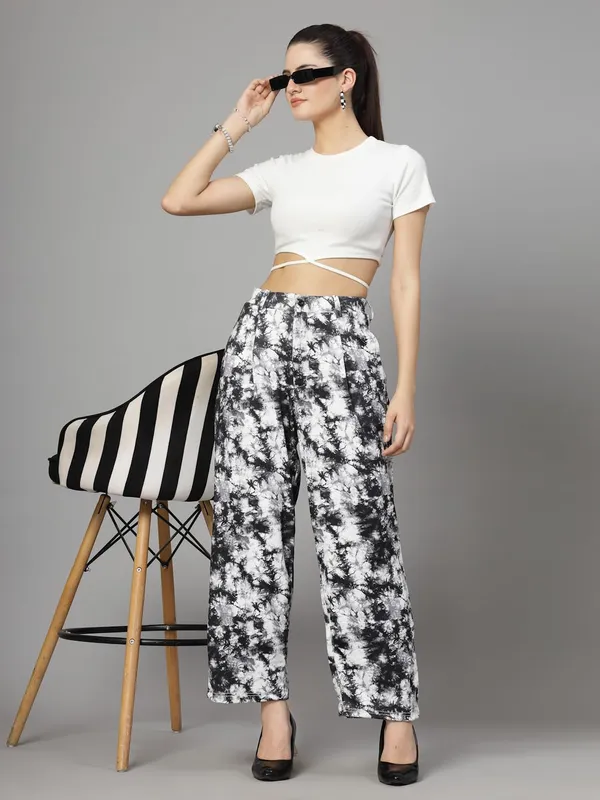 Black_Relaxed_Fit_Trouser_2_Pockets_Baggy_Pants_For_Women_&_Girls