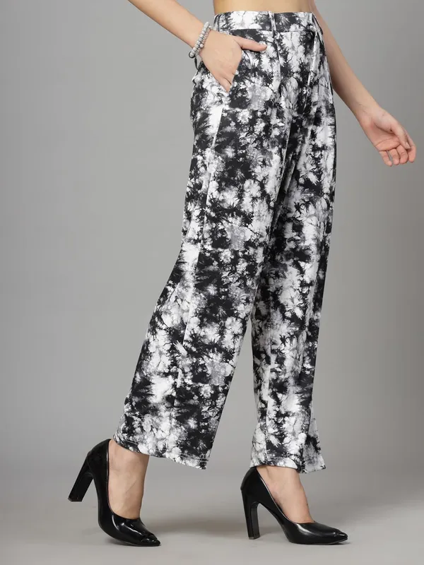 Black_Relaxed_Fit_Trouser_2_Pockets_Baggy_Pants_For_Women_&_Girls