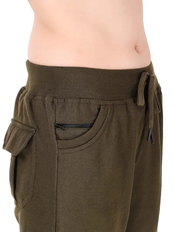 Military_Green_Cargo_Capri_Shorts_With_9_Zippered_Pockets_For_Women_&_Girls