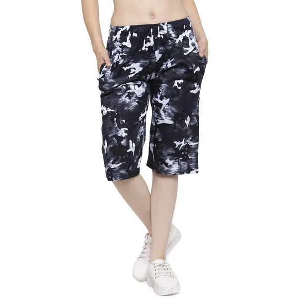 Camo_Black_Cotton_3/4_Capri_Shorts_With_Two_Zippered_Pockets_For_Women_&_Girls