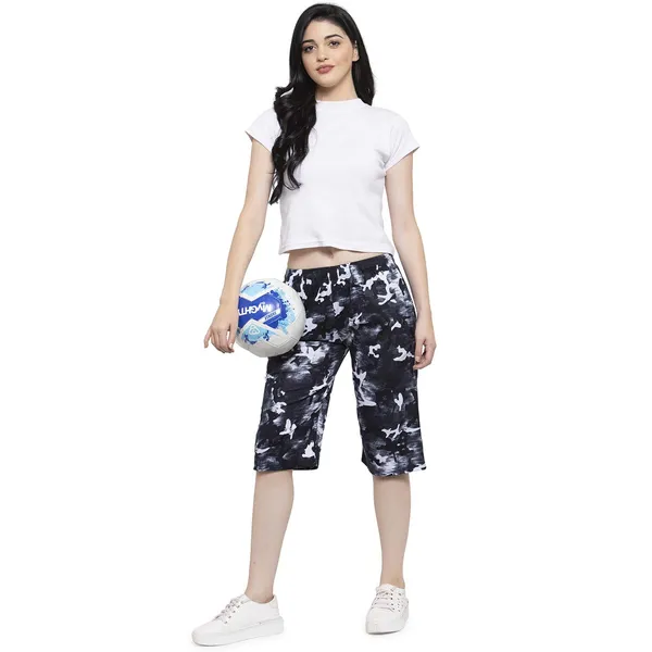 Camo_Black_Cotton_3/4_Capri_Shorts_With_Two_Zippered_Pockets_For_Women_&_Girls