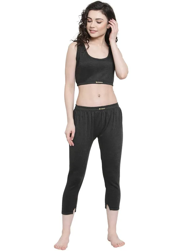 Black_Solid_Inner_Thermal_Wear_Set_For_Women_&_Girls