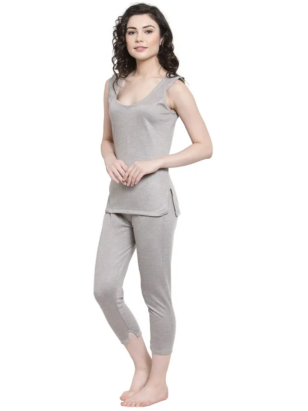 Light_Coffee_Thermal_Top_And_Lower_Set_For_Women_&_Girls
