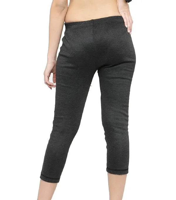 Black_Solid_Thermal_Top_And_Lower_Set_For_Women_&_Girls