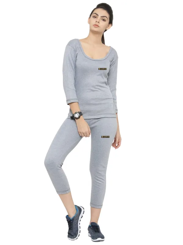 Grey_Melange_Solid_Thermal_Top_And_Lower_Set_For_Women_&_Girls