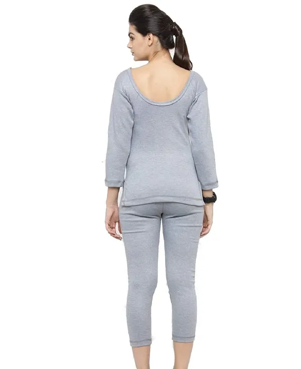 Grey_Melange_Solid_Thermal_Top_And_Lower_Set_For_Women_&_Girls