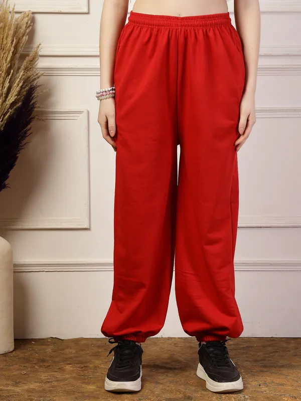 Red_Loose_Baggy_Fit_Joggers_With_Side_Pockets_&_Gripped_Hem_For_Women_&_Girls