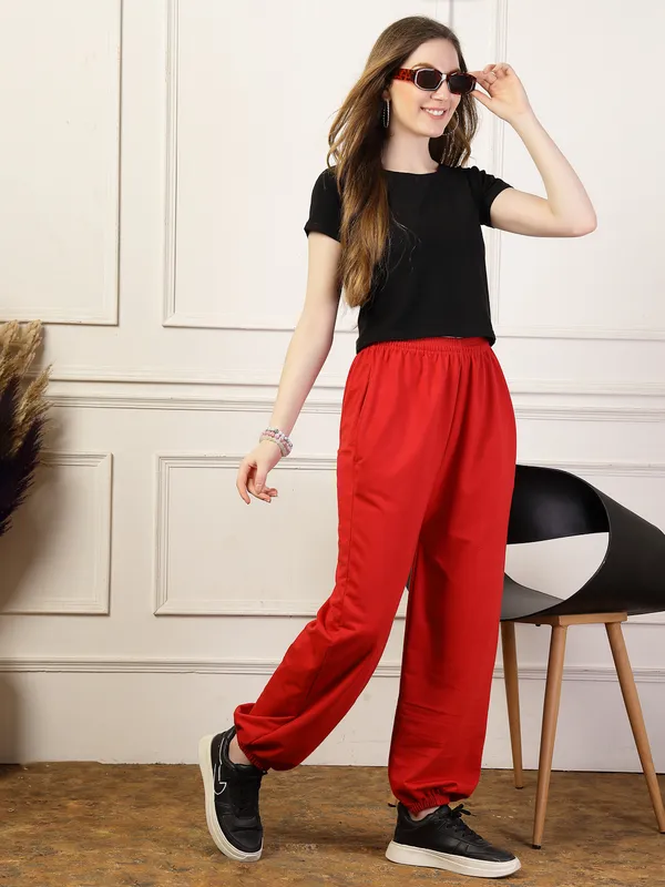 Red_Loose_Baggy_Fit_Joggers_With_Side_Pockets_&_Gripped_Hem_For_Women_&_Girls