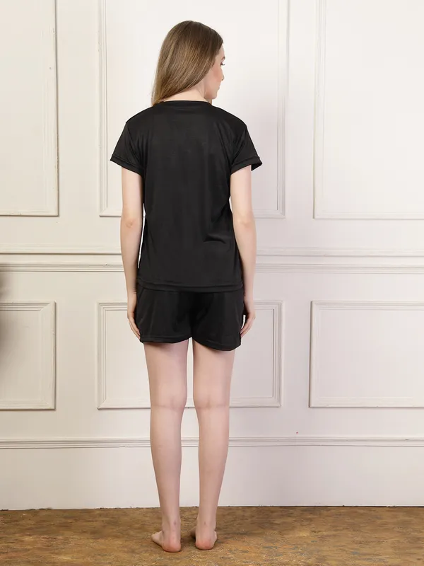 Black_Soft_&_Comfy_Top_And_Shorts_Night_Suit_Set_For_Women_&_Girls