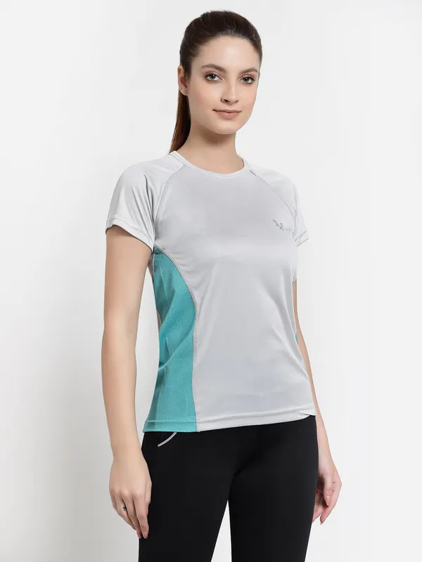Grey_Roundneck_Polyester_T-Shirt_For_Women