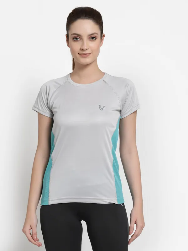 Grey_Roundneck_Polyester_T-Shirt_For_Women
