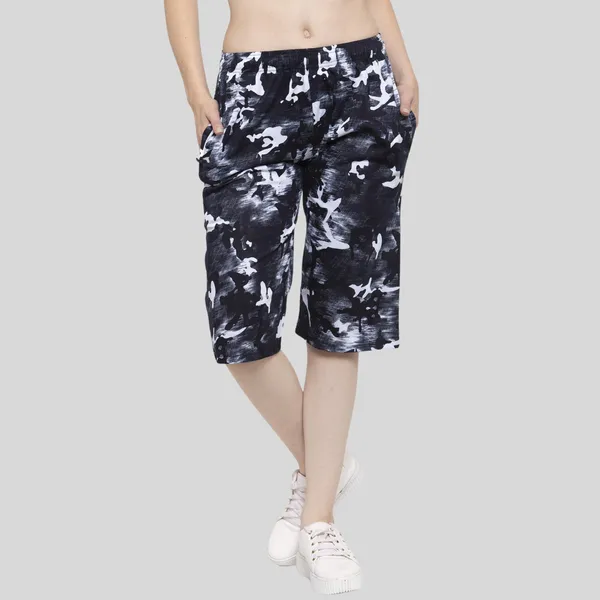 Camo_Black_Cotton_3/4_Capri_Shorts_With_Two_Zippered_Pockets_For_Women_&_Girls