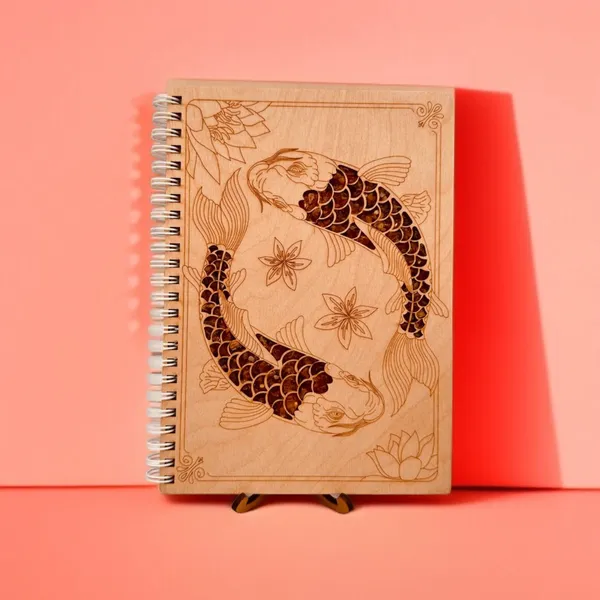 Natural_Wood_And_Amber_Diary_Amber_Couple_Fish_For_Home_Decor