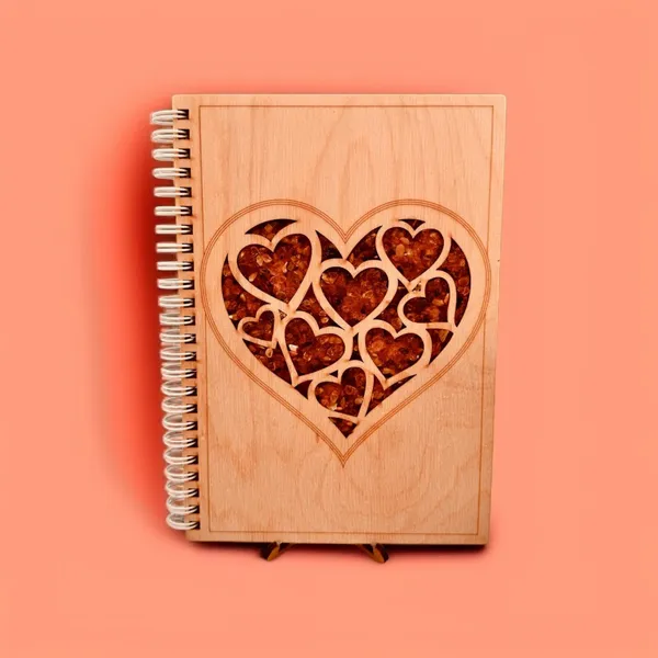 Natural_Wood_And_Amber_Diary_Amber_Heart_For_Home_Decor
