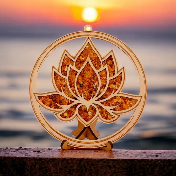 Real_Wood_And_Amber_Vitraz_Lotus_Cut_For_Home_Decor