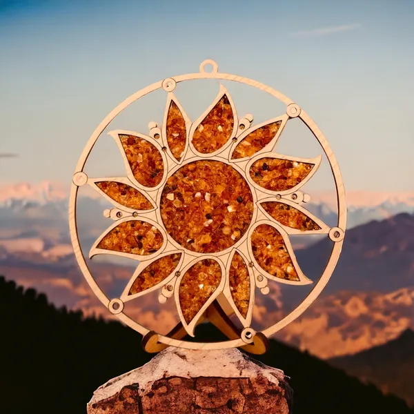 Real_Wood_And_Amber_Vitraz_Sun_With_Amber_For_Home_Decor