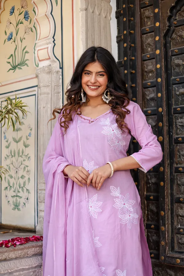 Baby_Pink_Cotton_Embroidered_And_Handwork_Ethnic_Suit_Set_For_Women