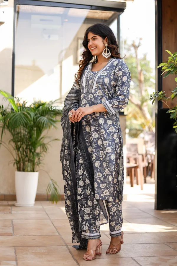 Grey_Cotton_Printed_Ethnic_Suit_Set_For_Women