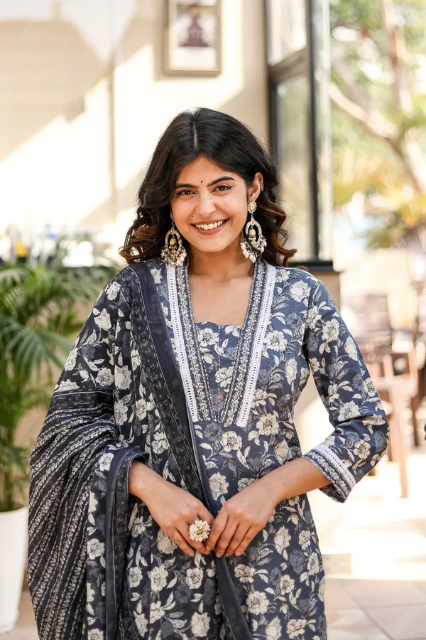 Grey_Cotton_Printed_Ethnic_Suit_Set_For_Women