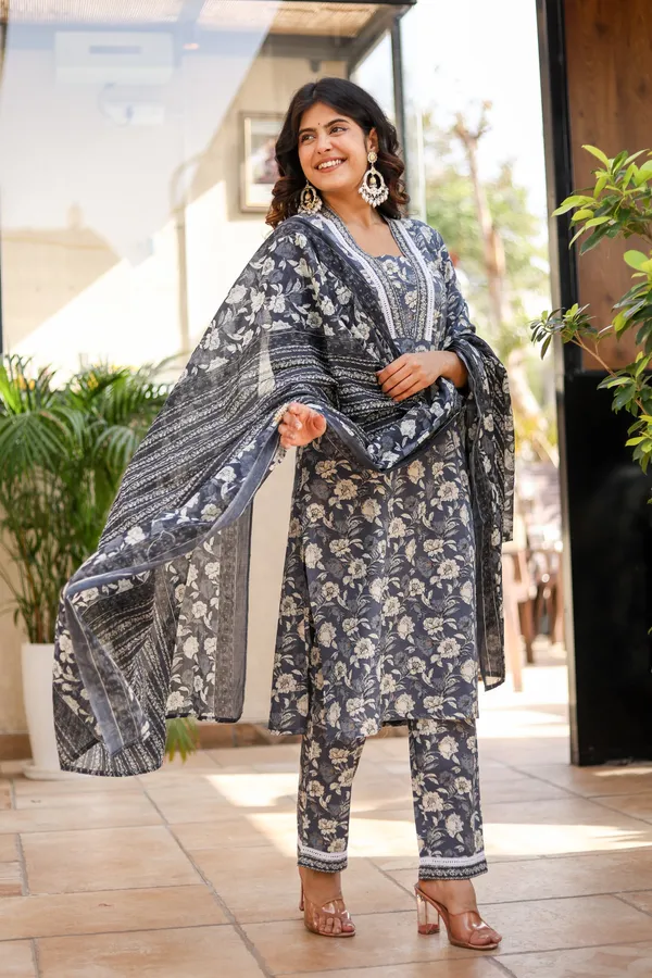 Grey_Cotton_Printed_Ethnic_Suit_Set_For_Women