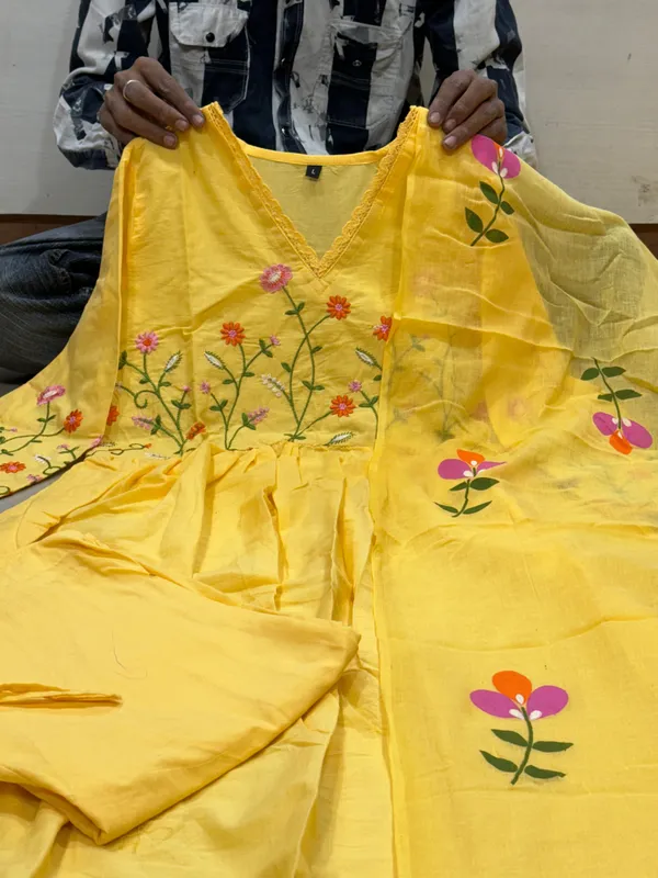 Yellow_Anarkali_Embroidered_Ethnic_Suit_Set_For_Women