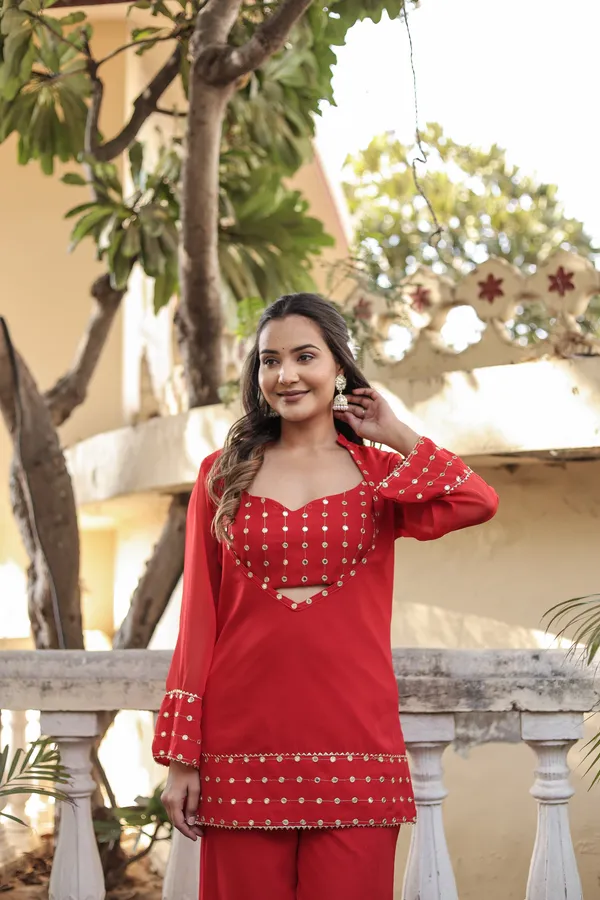 Bainkutpuri_Women's_Ethnic_Suit_Set_for_Women
