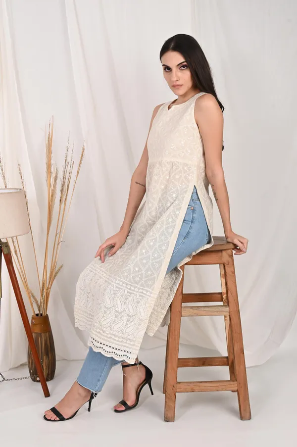 Off_White_Pure_Cotton_Handcrafted_Chikankari_Sleeveless_Nyra_Cut_Kurta_For_Women