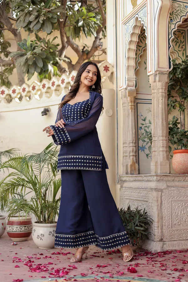Bainkutpuri_Women's_Ethnic_Suit_Set_for_Women